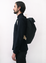 Load image into Gallery viewer, Bee