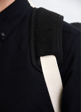 Load image into Gallery viewer, Bee